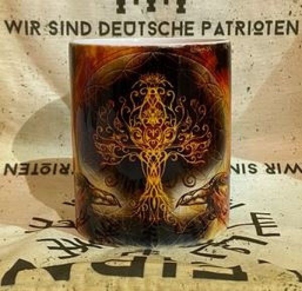 Tasse - Lebensbaum mit Hugin & Munin