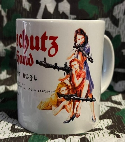 Tasse - Heimatschutz in Frauenhand Tasse - Heimatschutz in Frauenhand