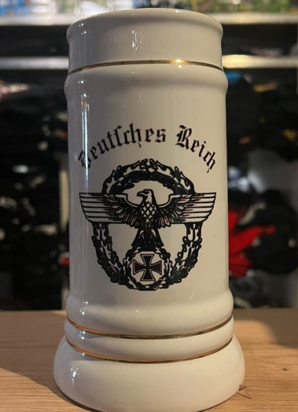 Bierkrug mit Goldlinien - Deutsches Reich - Motiv 1 Bierkrug mit Goldlinien - Deutsches Reich - Motiv 1