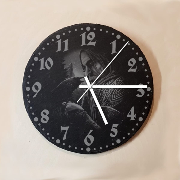 Wanduhr aus Schiefer - Odin