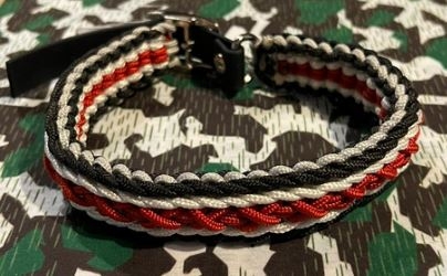 Hundehalsband - schwarz-weiß-rot - Endless Fall